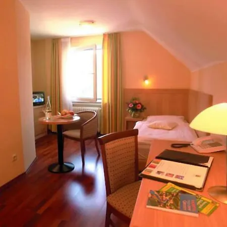 Ritschlay Hotel